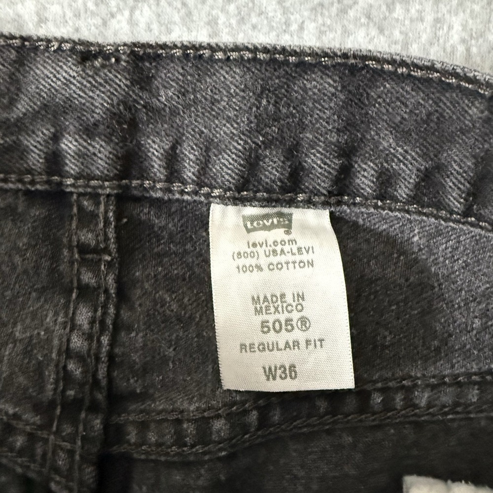 Vintage Levis Shorts Mens 36 Black Denim 505 Y2K Jeans Regular Fit Jorts Biker - Picture 4 of 8